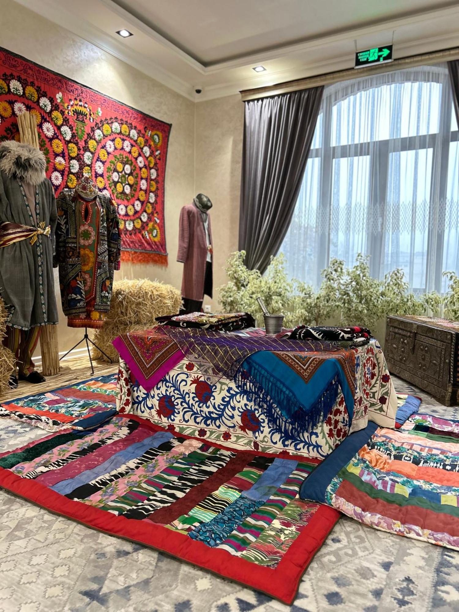 Al Madina Hotel 사마르칸트 외부 사진
